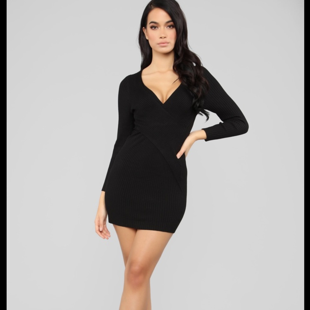 NEW FASHIONNOVA BLACK SWEATER DRESS